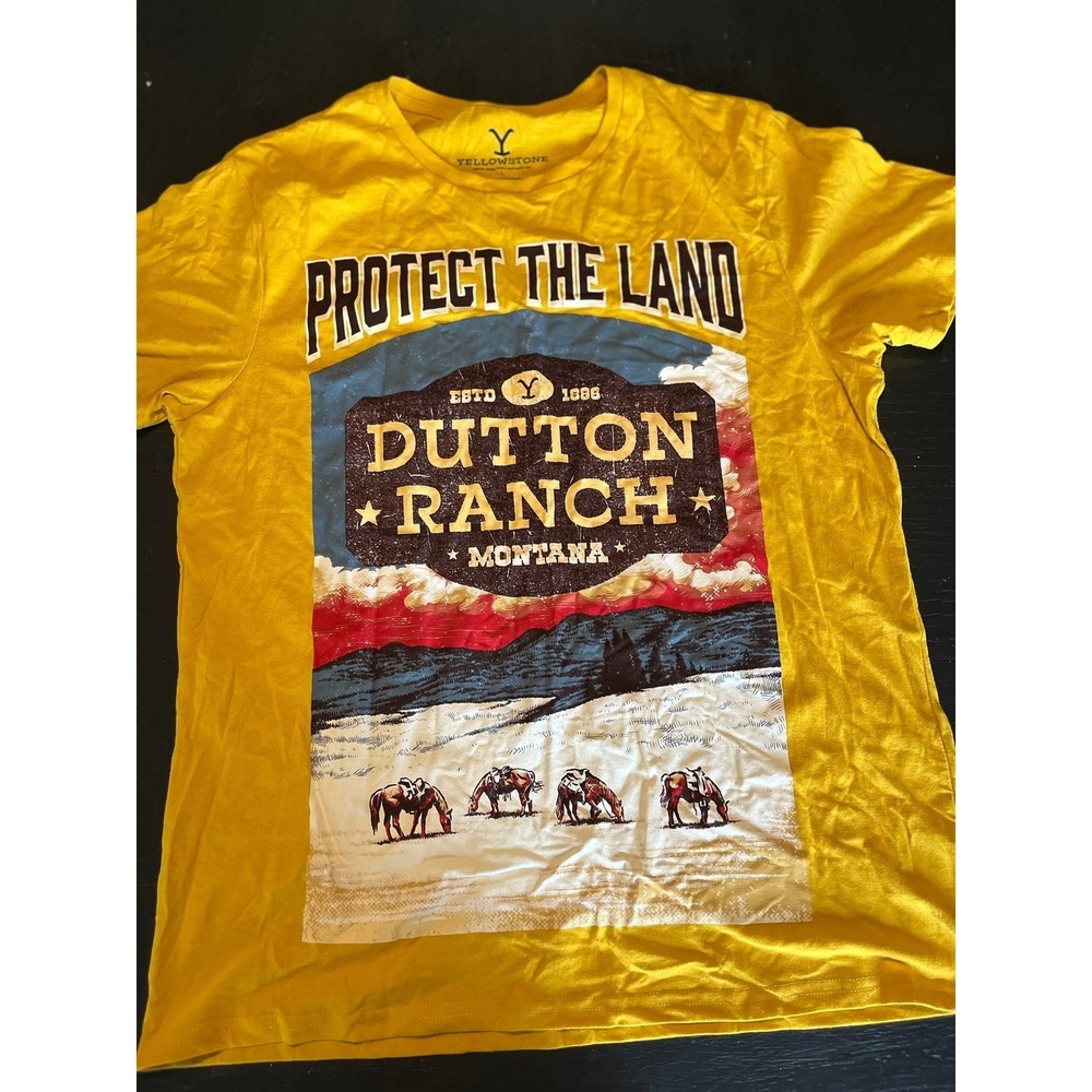 Yellowstone Dutton Ranch‎ Montana Protect The Land Graphic T-Shirt